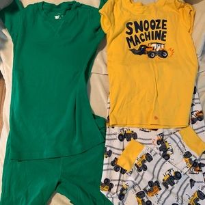 Kids jammies size10-12